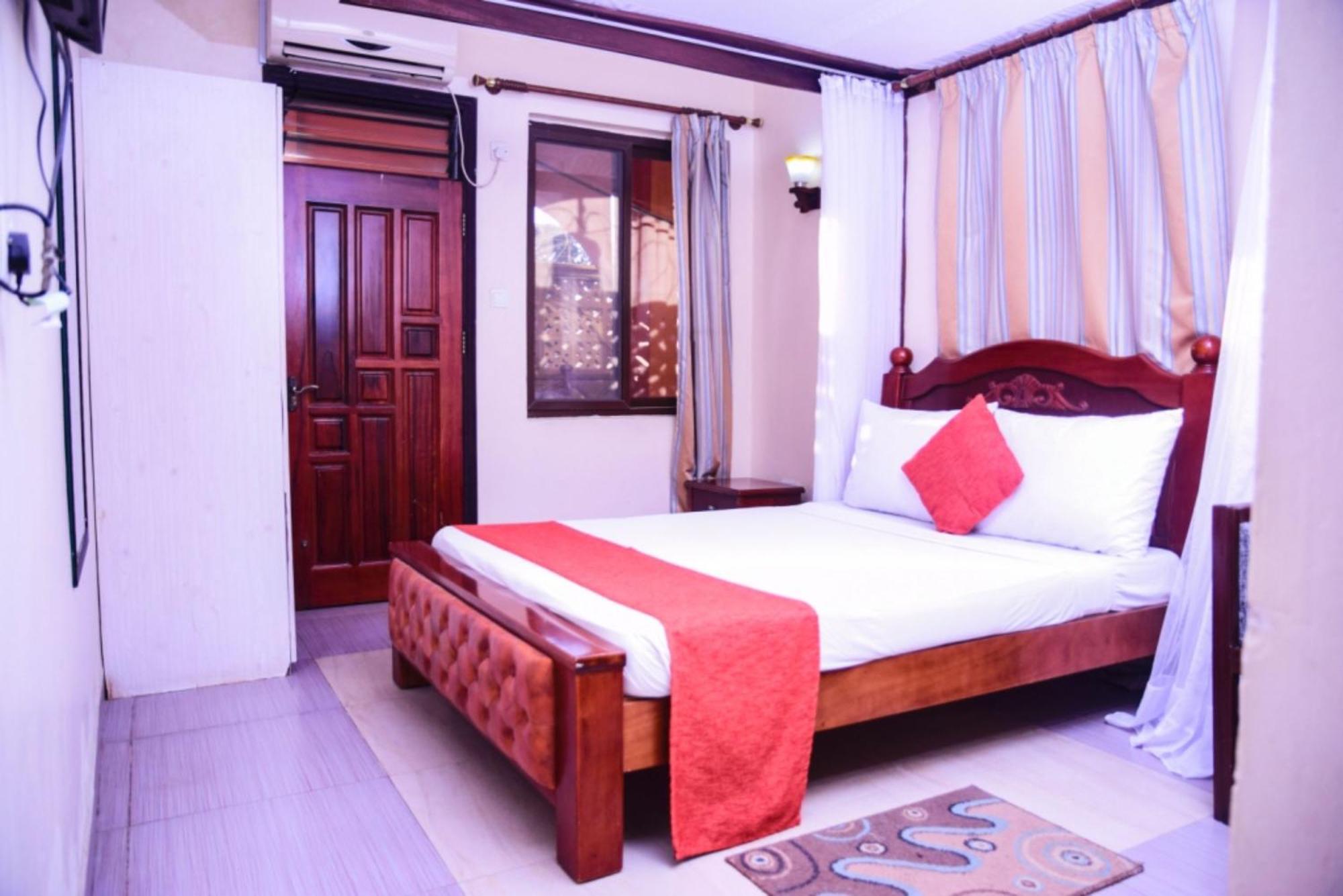 Lambada Holiday Resort Mombasa Mtwapa Exterior photo
