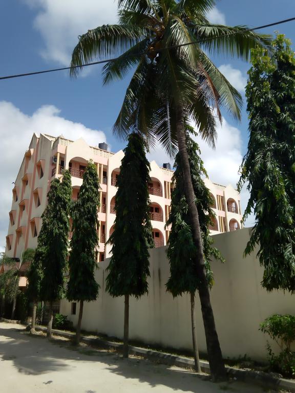 Lambada Holiday Resort Mombasa Mtwapa Exterior photo